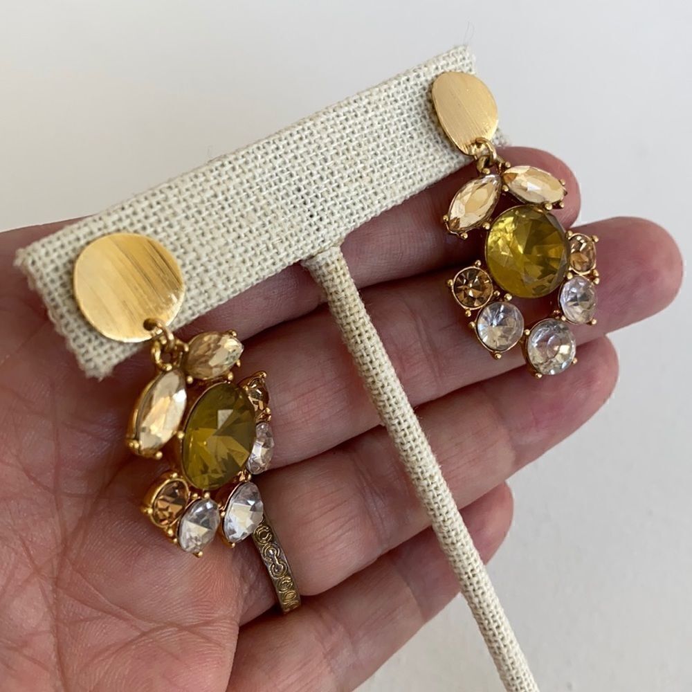 Really Pretty And Lightweight Crystal Earrings